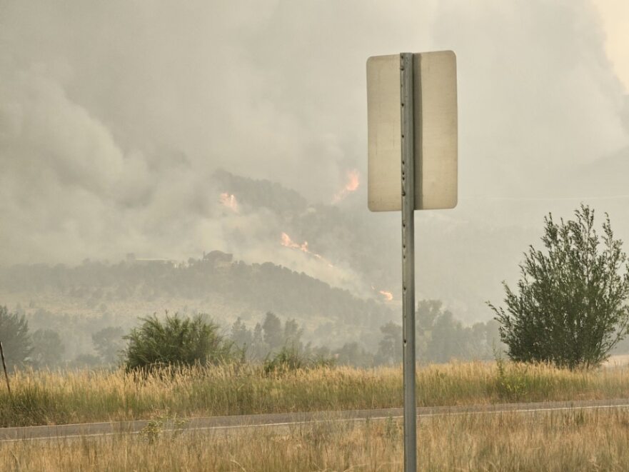 Smoke from Lee Fire on mountain