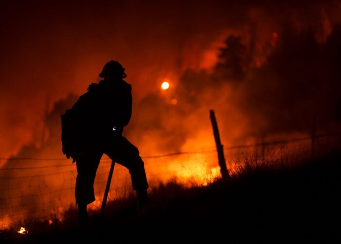 Wyoming Interagency Hotshot Crew conducts night operations on the Lee Fire. Photo by Wyoming IHC